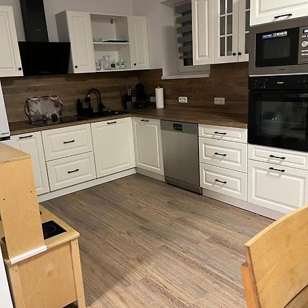 Besiny Apartmany Tobias מראה חיצוני תמונה