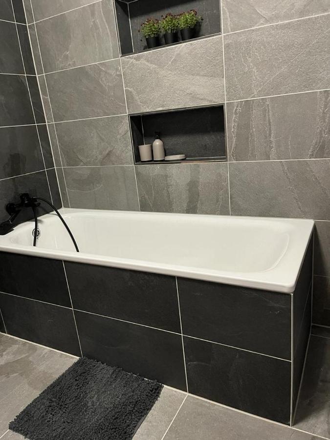 Besiny Apartmany Tobias מראה חיצוני תמונה